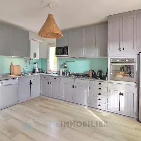Grand F4 Rez De Jardin Apartment Ajaccio (Corsica)